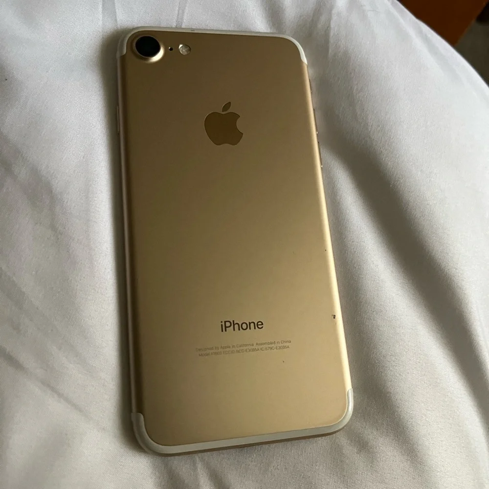 Apple iPhone - Elegant Gold